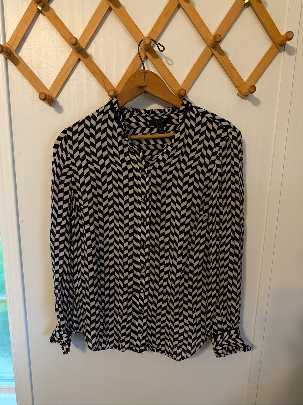 J. Crew Women’s Black and White Geometric Button-Down Shirt 100% Silk